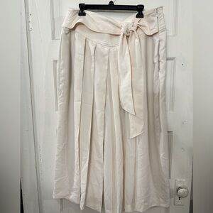 Lauren Ralph Lauren with Tie Knot Pleated Wide Leg Pants